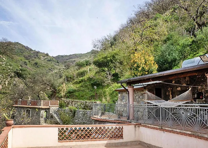 Prázdninový dům In Sicily With Pool & Views *